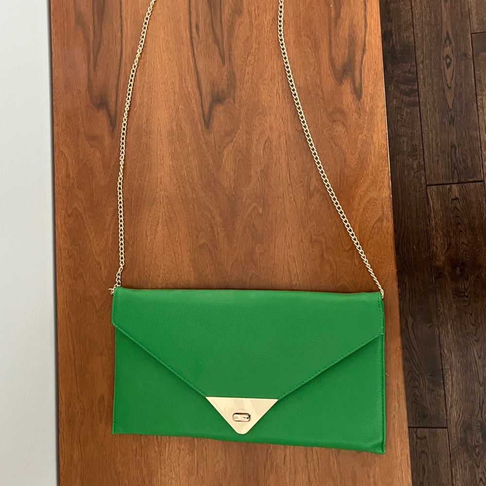 NWOT Never Used Large Kelly Green Clutch with Gold Chain Strap